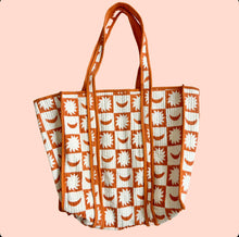 THE WEEKENDER TOTE [SUN TIME IN TANGERINE]